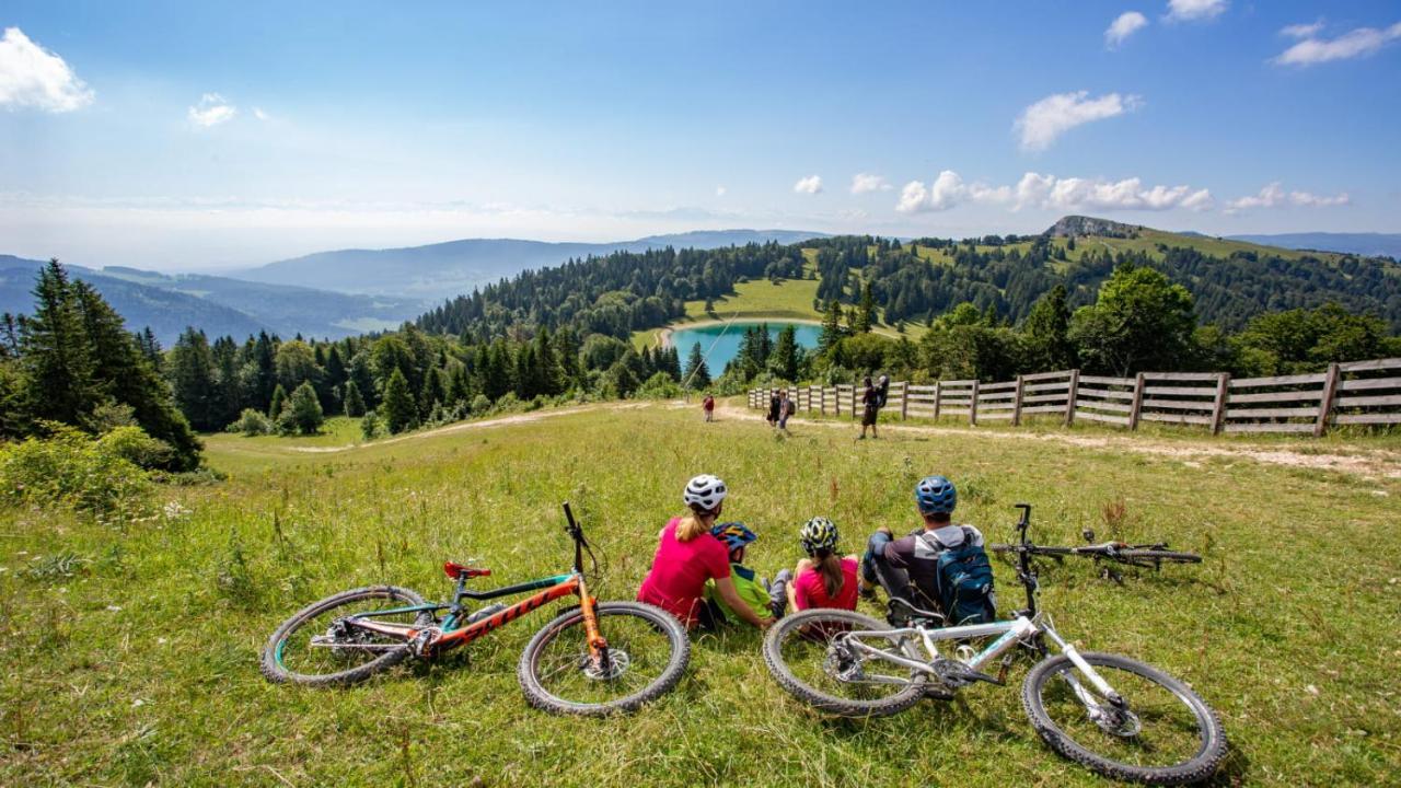 Au-Doux-Altic Chalet Romantique Avec Jacuzzi Et Sauna Métabief Exteriér fotografie